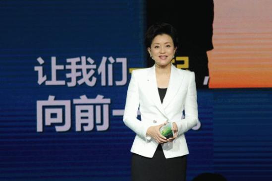 broussard)和联合国妇女署驻华办公室高级项目官员马雷军以男女组合的